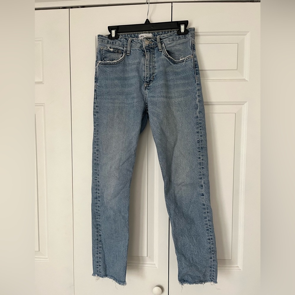 Zara Straight Distressed Hem Jean